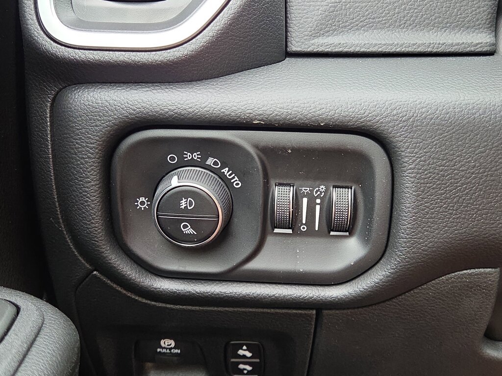 New 2026 RAM 1500 Big Horn AWD/4WD image 16