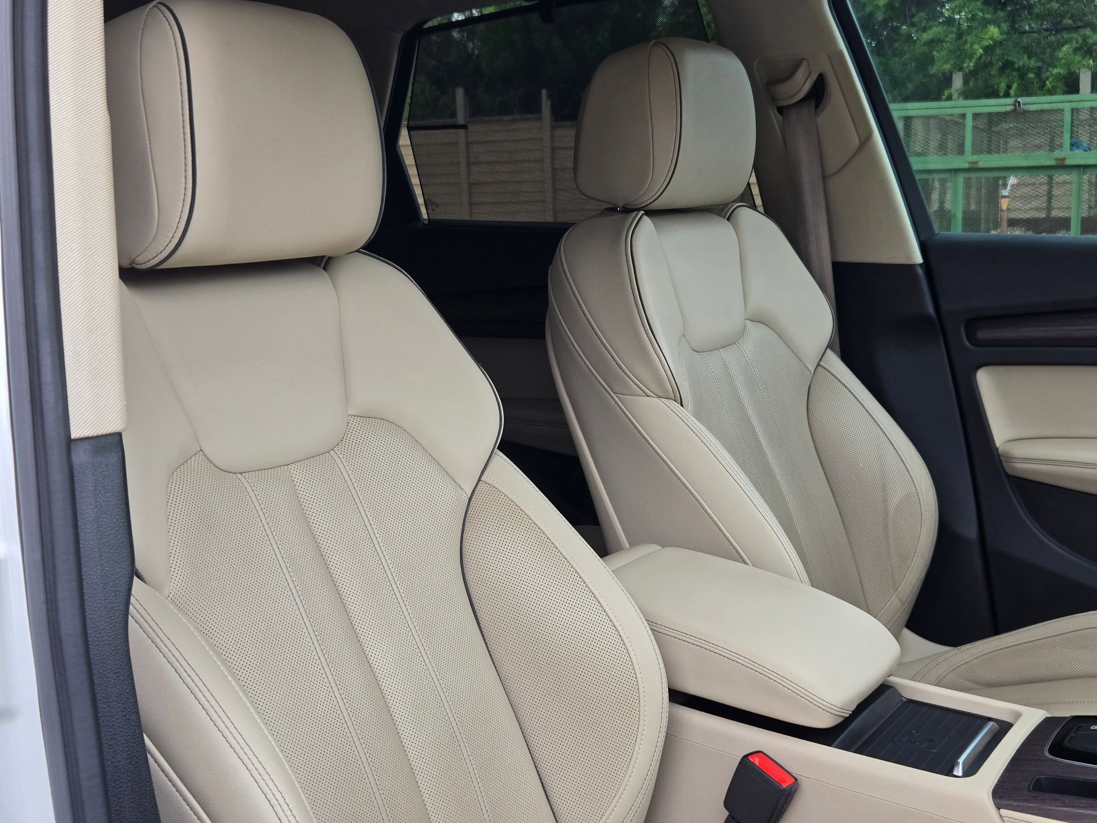 Used 2021 Audi Q5 2.0T Premium Plus w/ Premium Plus Package AWD/4WD image 31