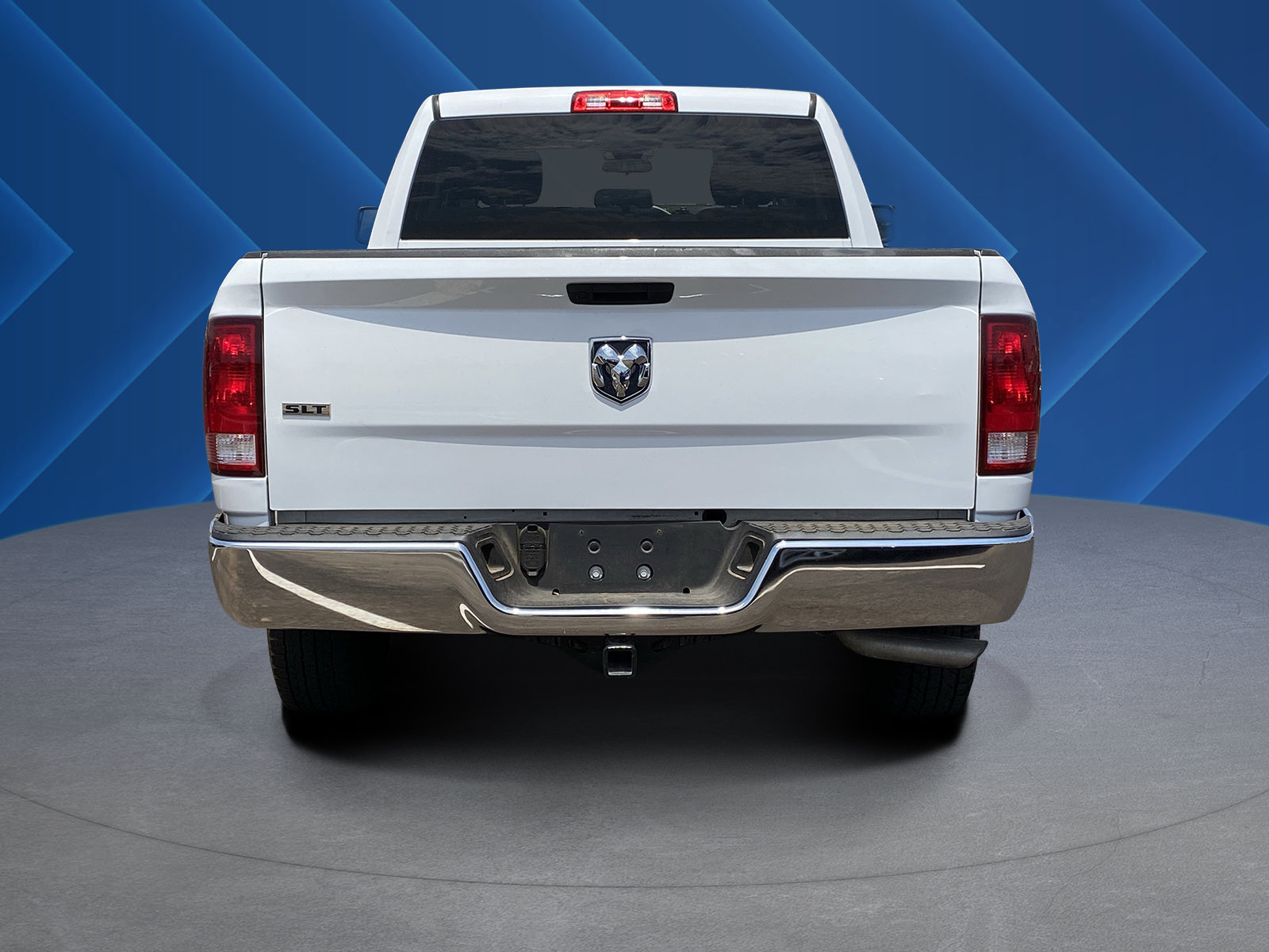 Used 2022 RAM 1500 Classic SLT RWD image 4