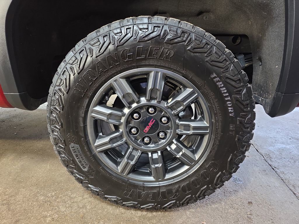 Used 2024 GMC Sierra 1500 AT4X AWD/4WD image 35