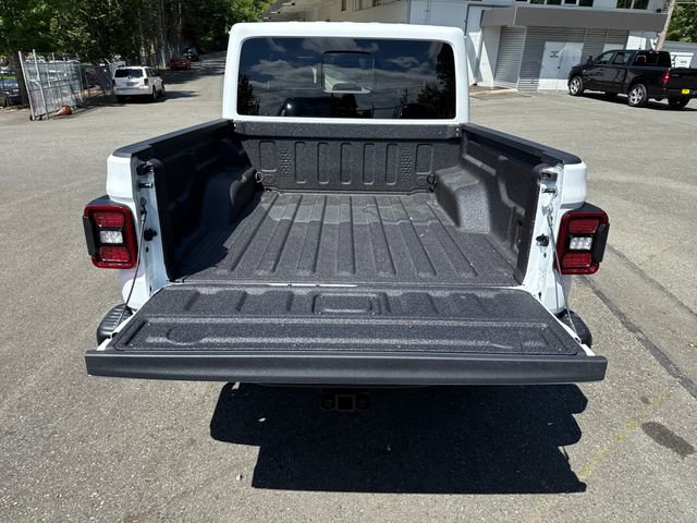 New 2026 Jeep Gladiator Rubicon AWD/4WD image 12