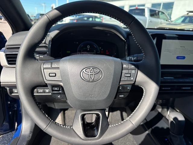 Used 2025 Toyota Camry XSE image 17