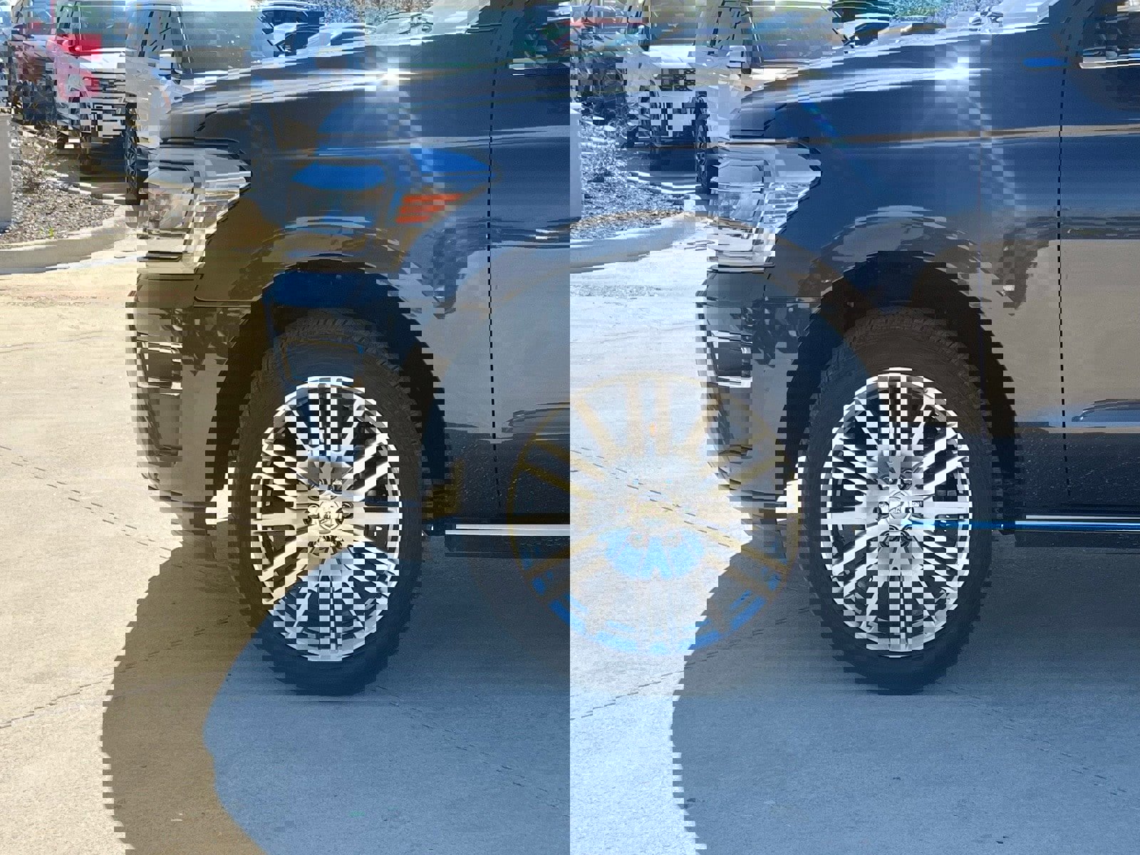 Used 2024 Ford Expedition Max Limited image 8