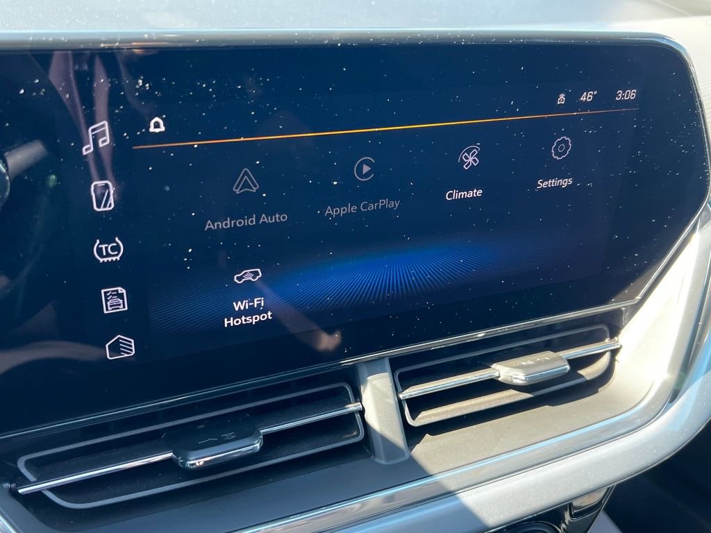 Used 2025 Chevrolet Trax LT image 24