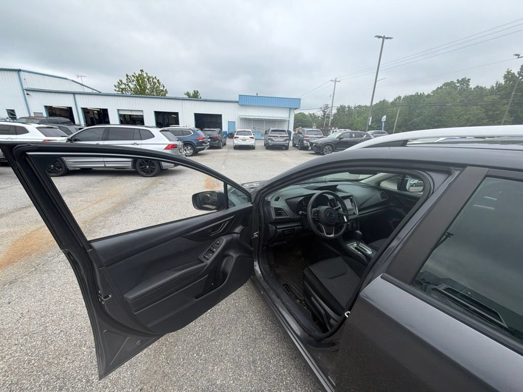 Used 2022 Subaru Impreza 2.0i Premium AWD/4WD image 12