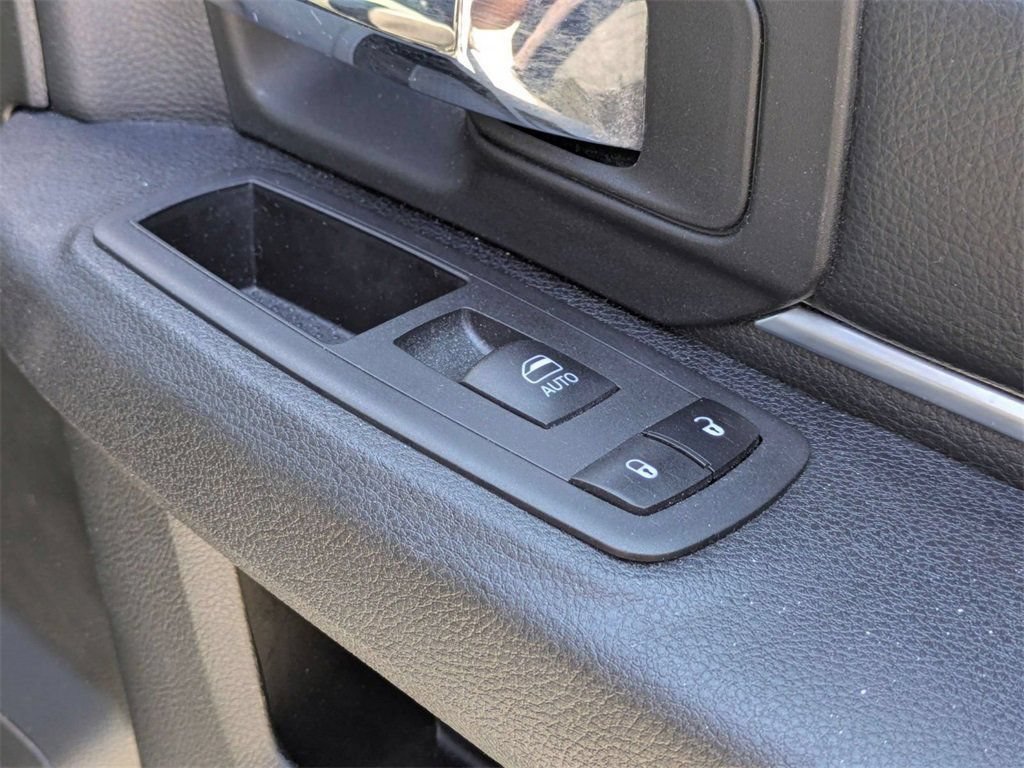 Used 2024 RAM 1500 Warlock RWD image 37