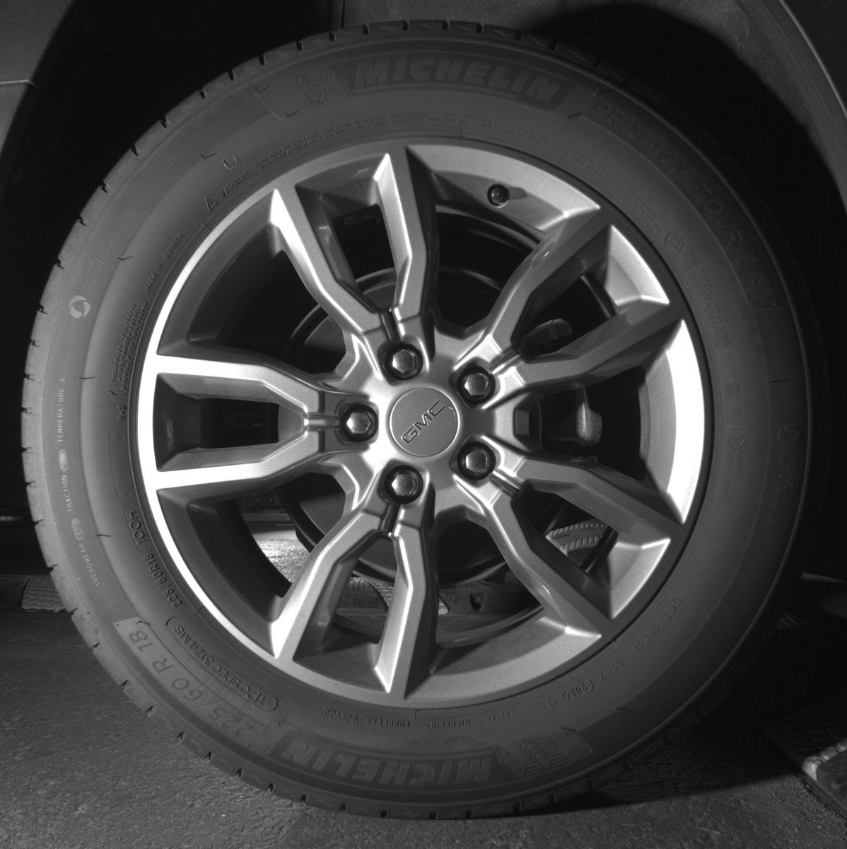 Used 2024 GMC Terrain SLT image 15