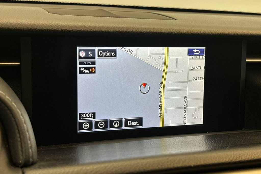 Used 2015 Lexus RC 350 w/ Luxury Package RWD image 18