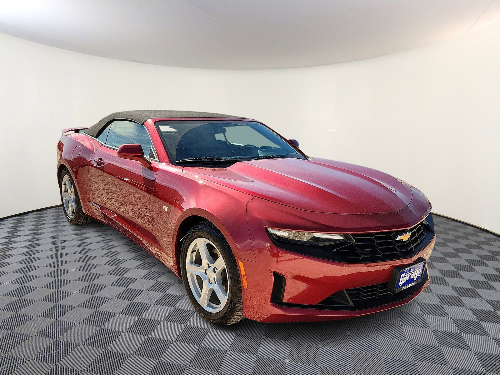 Used 2023 Chevrolet Camaro LT RWD image 6