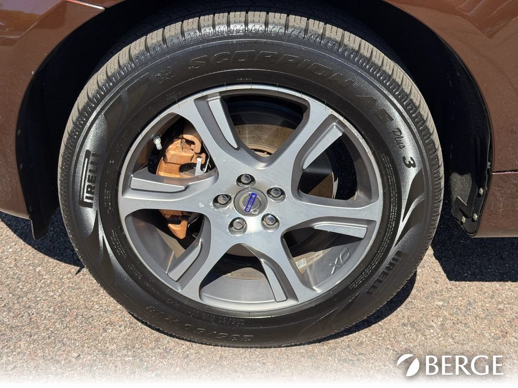 Used 2014 Volvo XC60 T6 AWD/4WD image 11