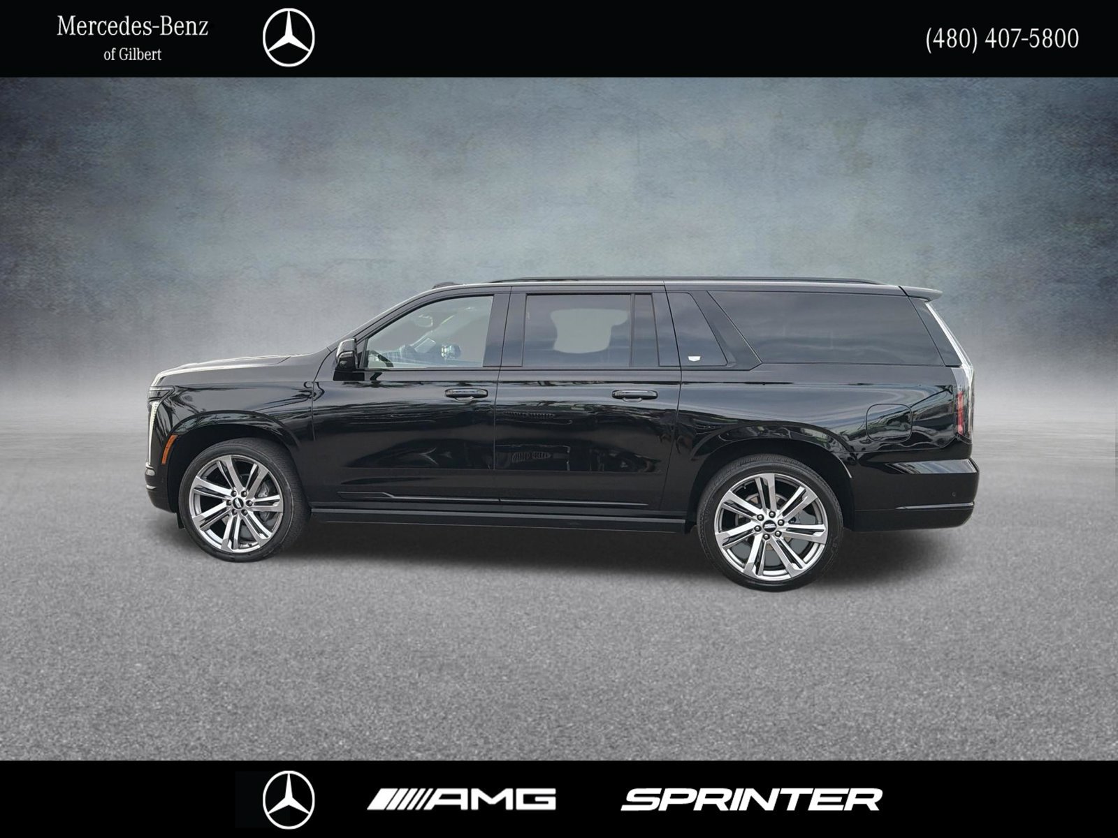Used 2025 Cadillac Escalade ESV Sport Platinum AWD/4WD image 2