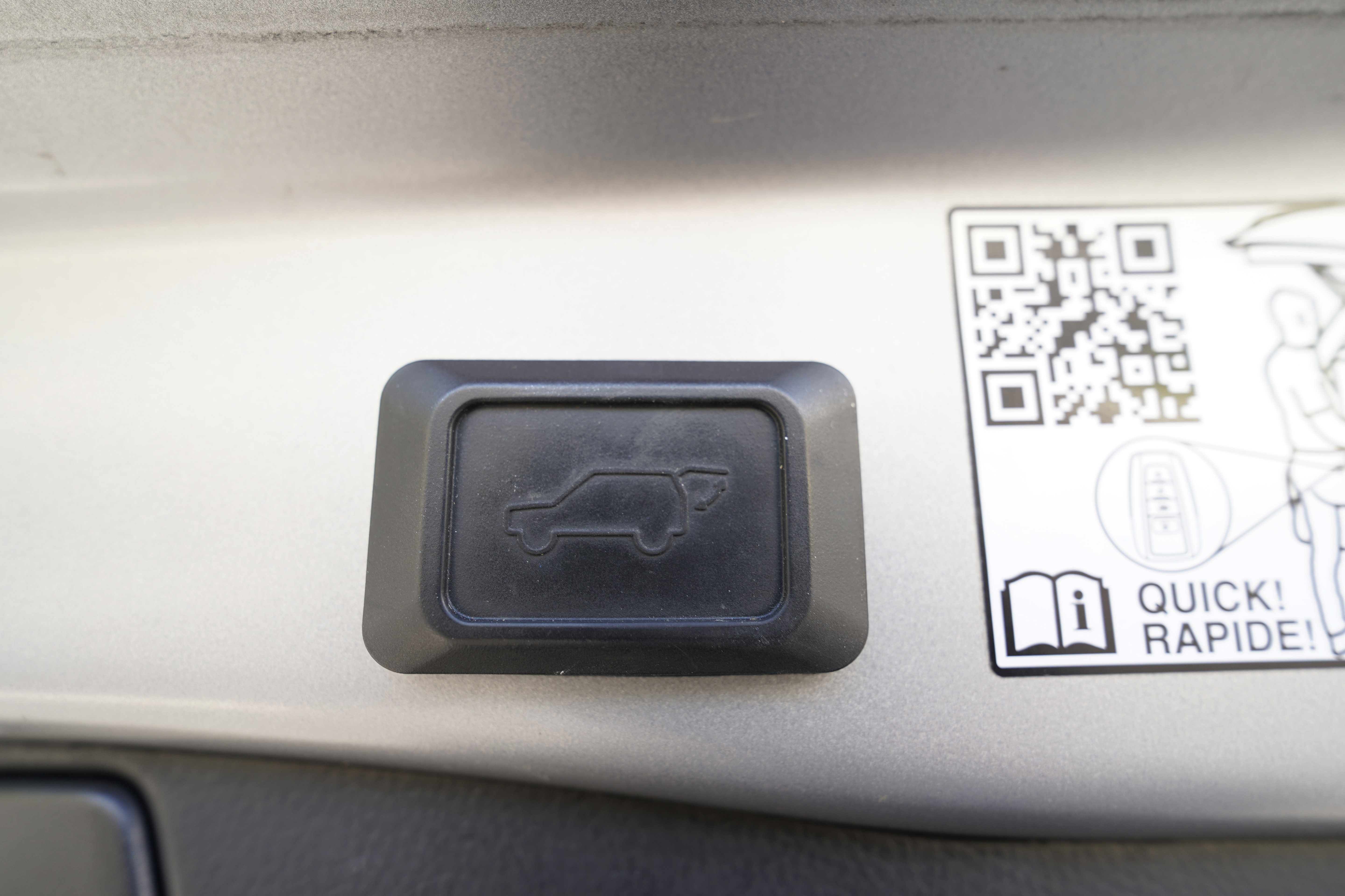 Used 2021 Toyota RAV4 Limited AWD/4WD image 48