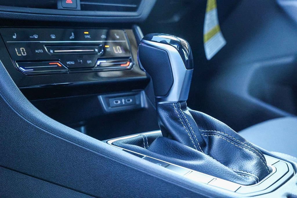 New 2026 Volkswagen Jetta SE FWD image 33