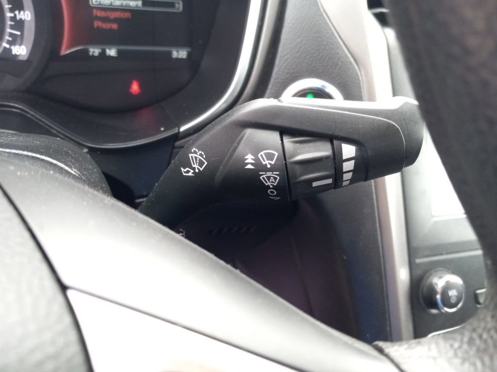 Used 2020 Ford Fusion SE FWD image 27