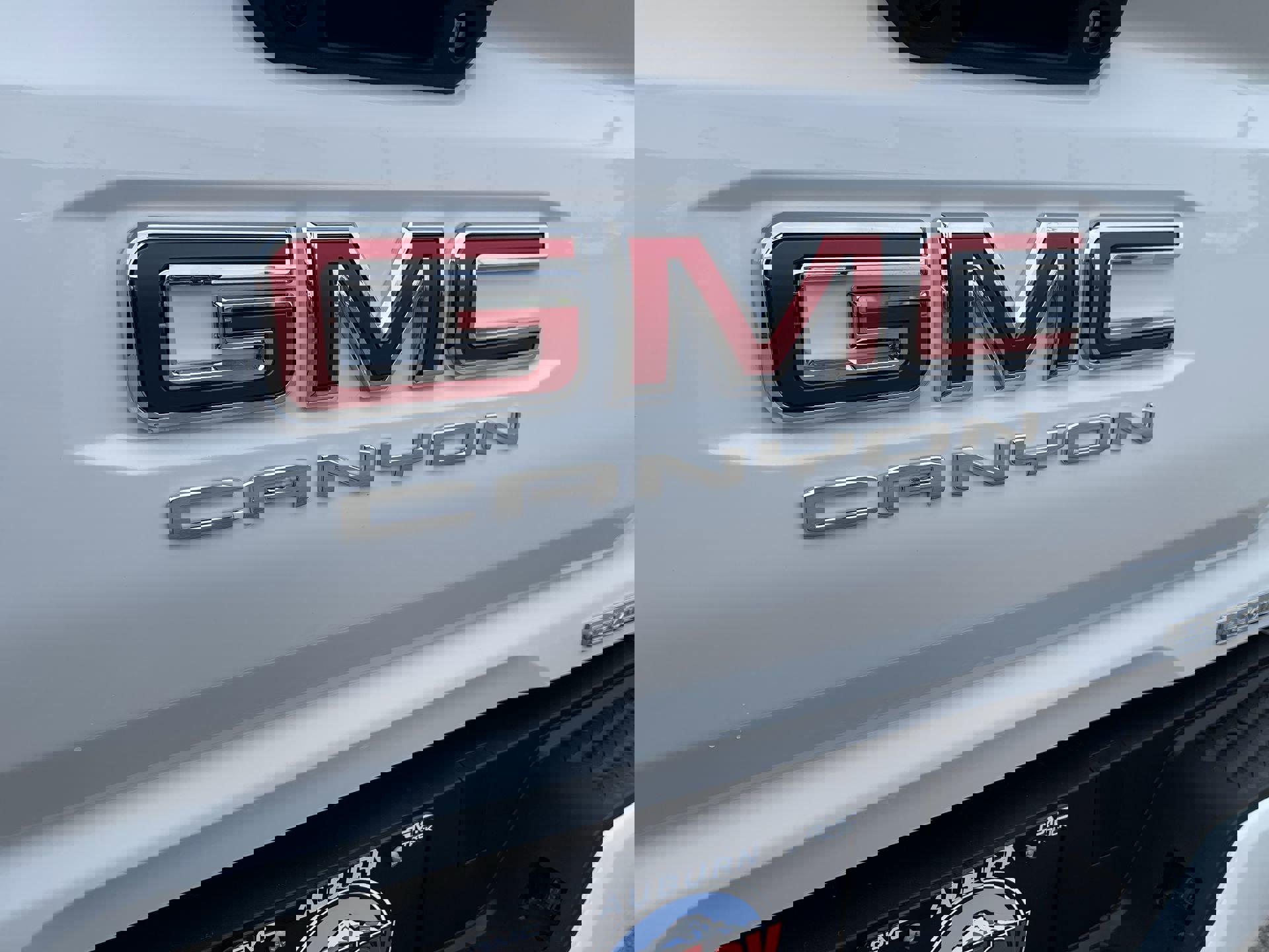 New 2025 GMC Canyon Elevation w/ Convenience Package image 64