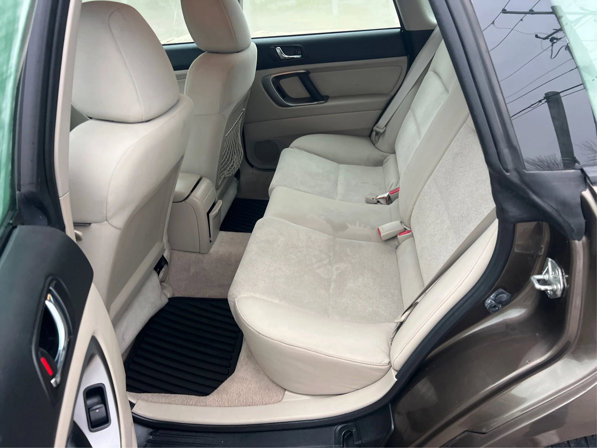 Used 2008 Subaru Outback 2.5i L.L. Bean image 11