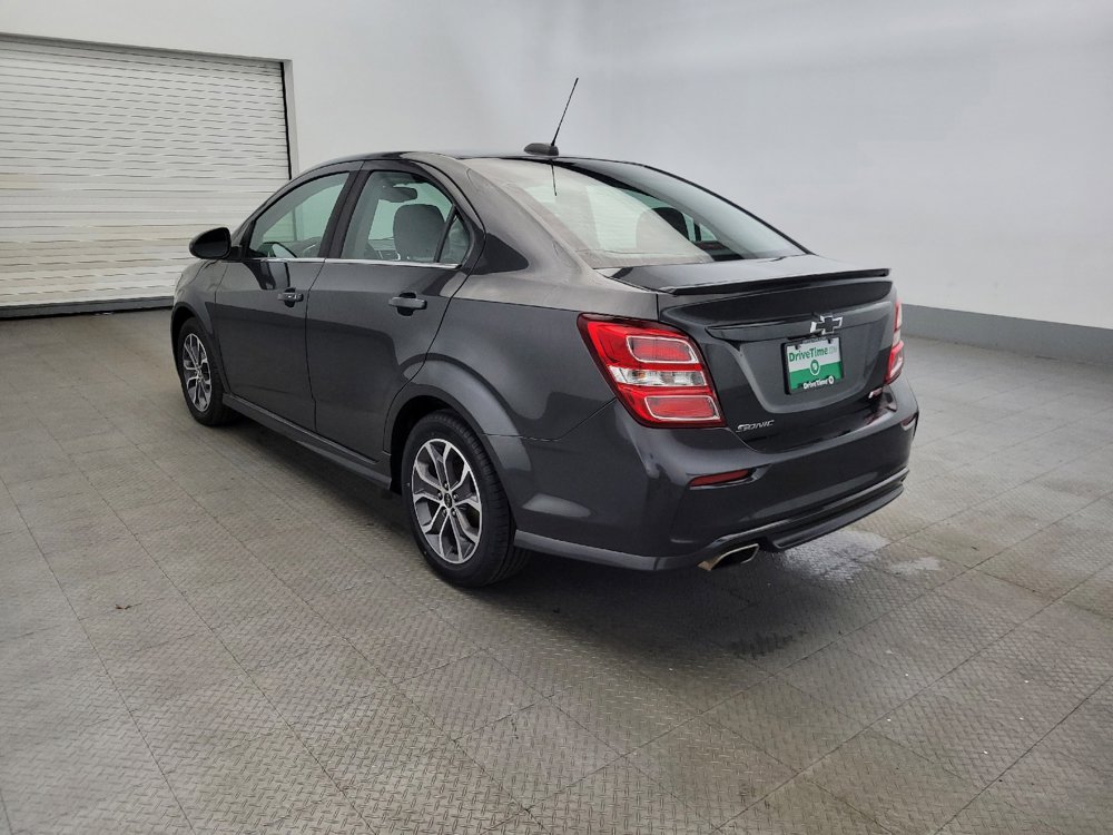 Used 2020 Chevrolet Sonic LT w/ Convenience Package image 3