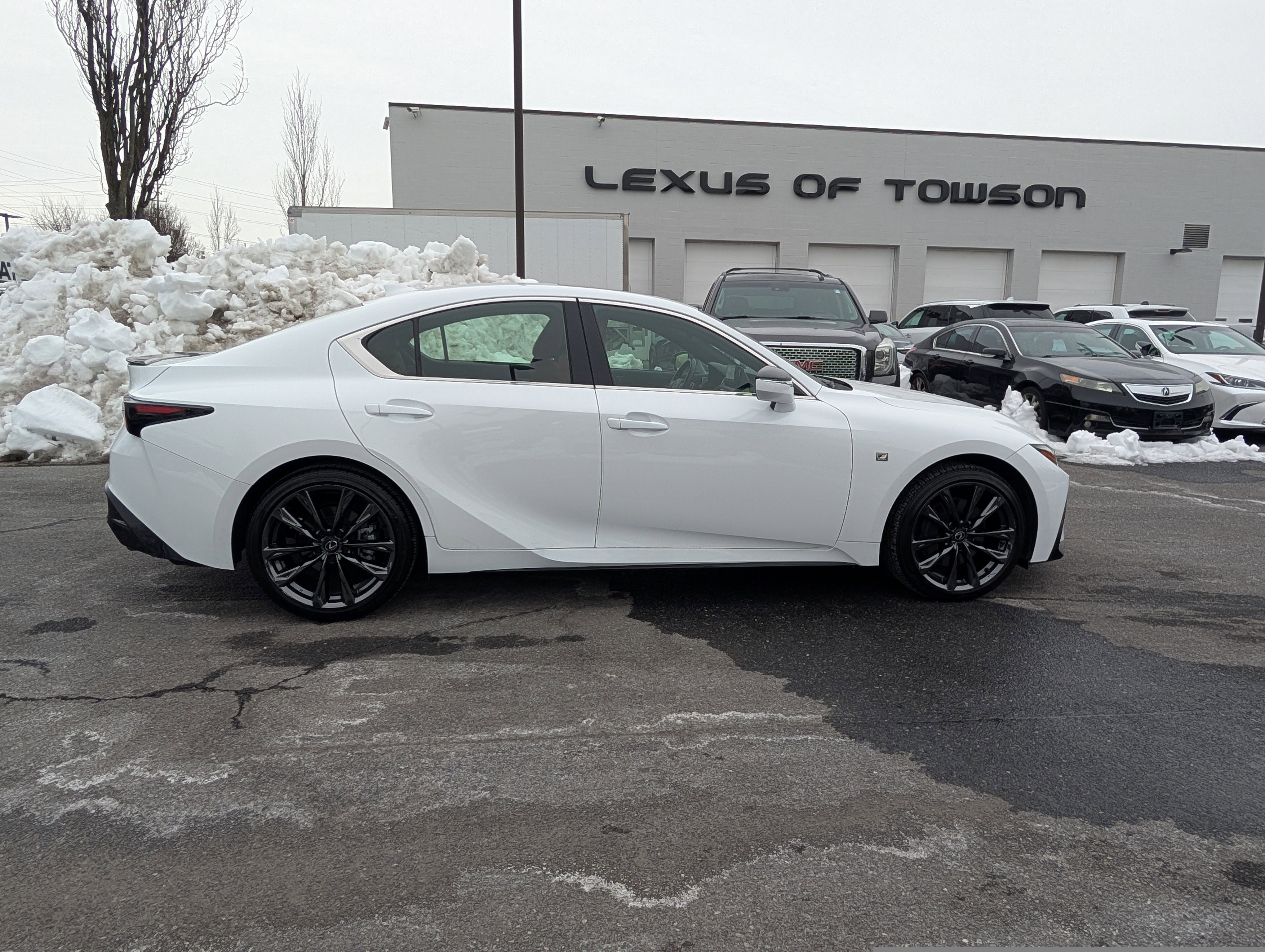 Used 2024 Lexus IS 350 F Sport image 2