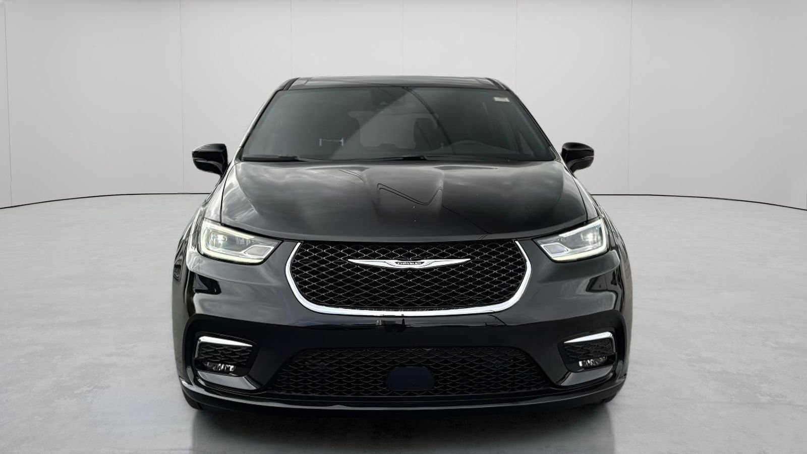New 2025 Chrysler Pacifica Select FWD image 11
