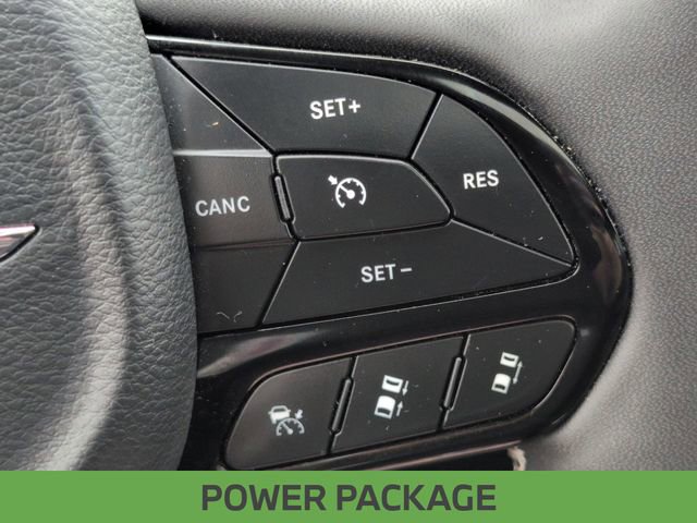Used 2025 Chrysler Pacifica Limited image 20