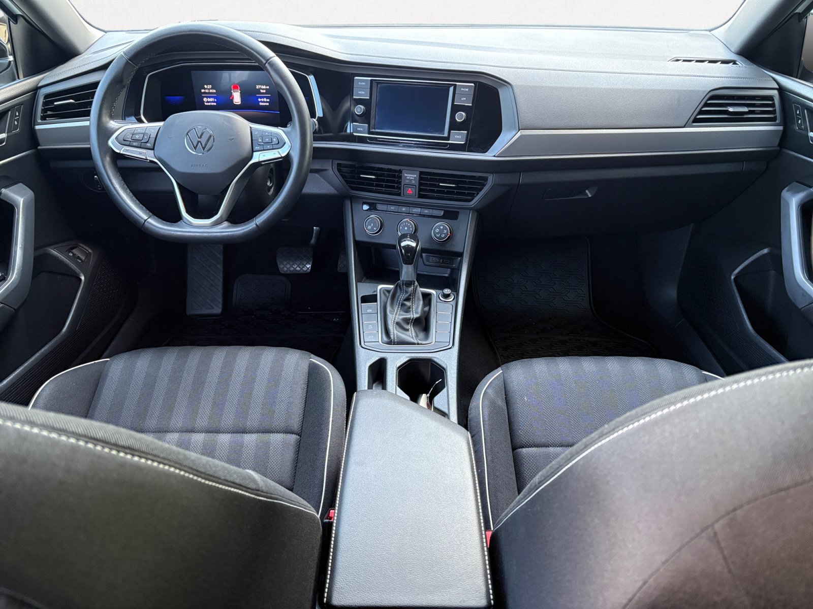Certified 2022 Volkswagen Jetta Sport FWD image 3