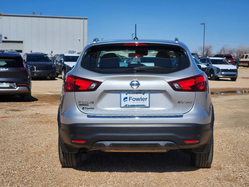 Used 2019 Nissan Rogue Sport SV w/ Technology Package image 12