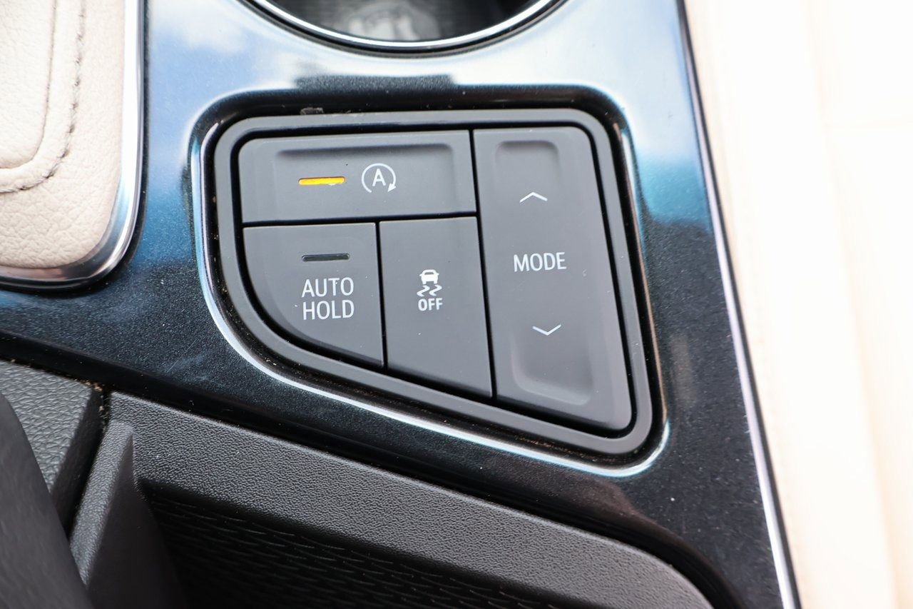 Certified 2023 Cadillac CT4 Luxury w/ Cold Weather Package image 25