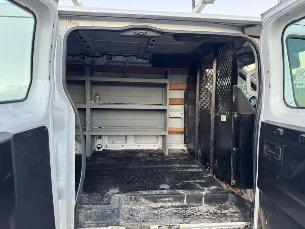 Used 2018 Ford Transit 250 130 Low Roof w/ Exterior Upgrade Package image 13