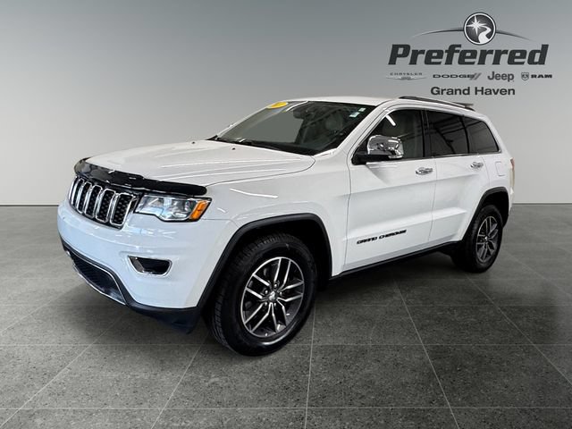 Used 2017 Jeep Grand Cherokee Limited w/ Trailer Tow Group IV AWD/4WD image 10