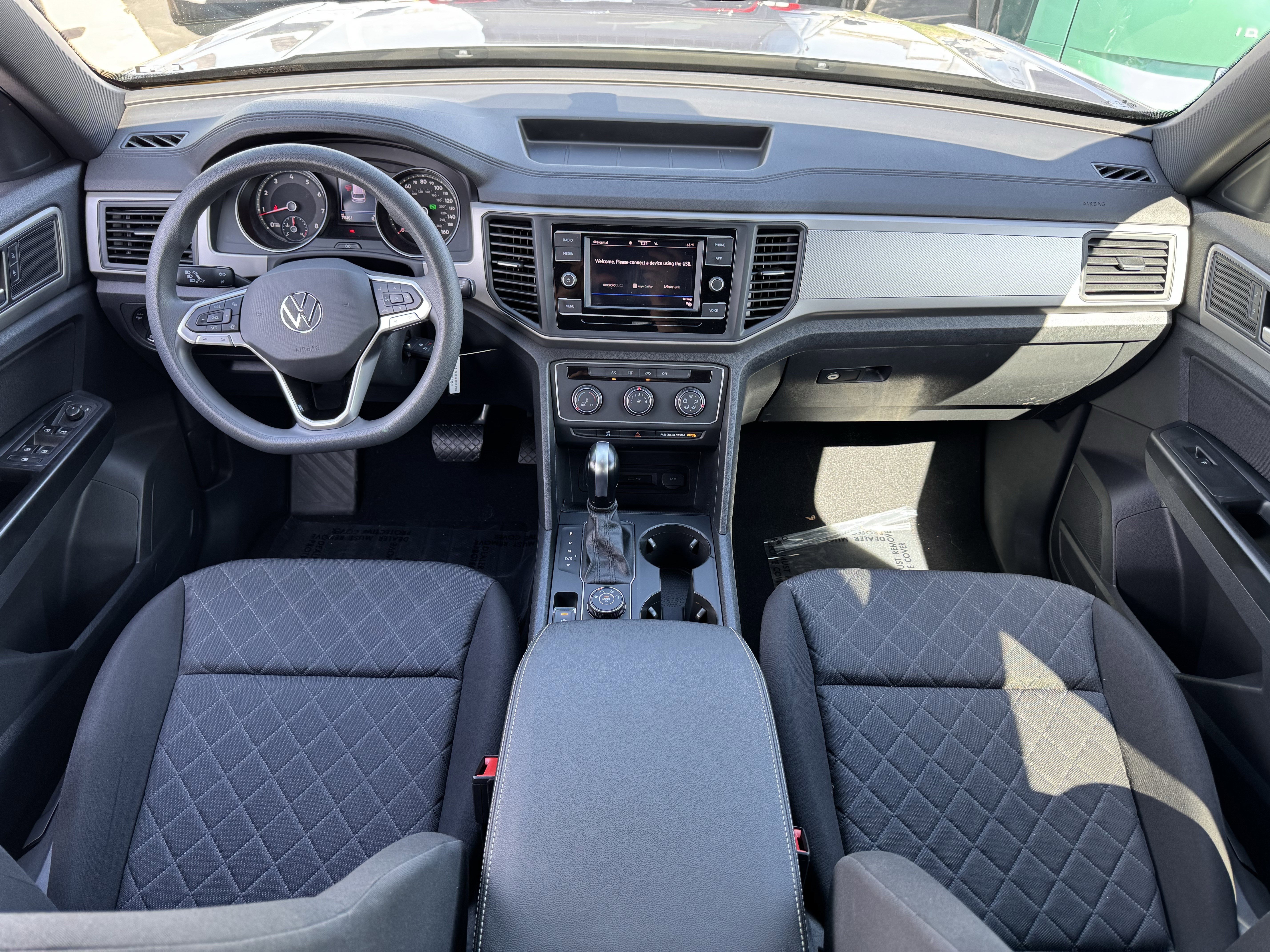 Used 2020 Volkswagen Atlas Cross Sport S image 30