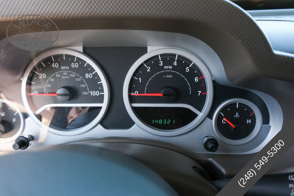 Used 2008 Jeep Wrangler Sahara w/ Dual Top Group AWD/4WD image 15