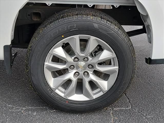 Used 2022 Chevrolet Silverado 1500 Custom AWD/4WD image 17