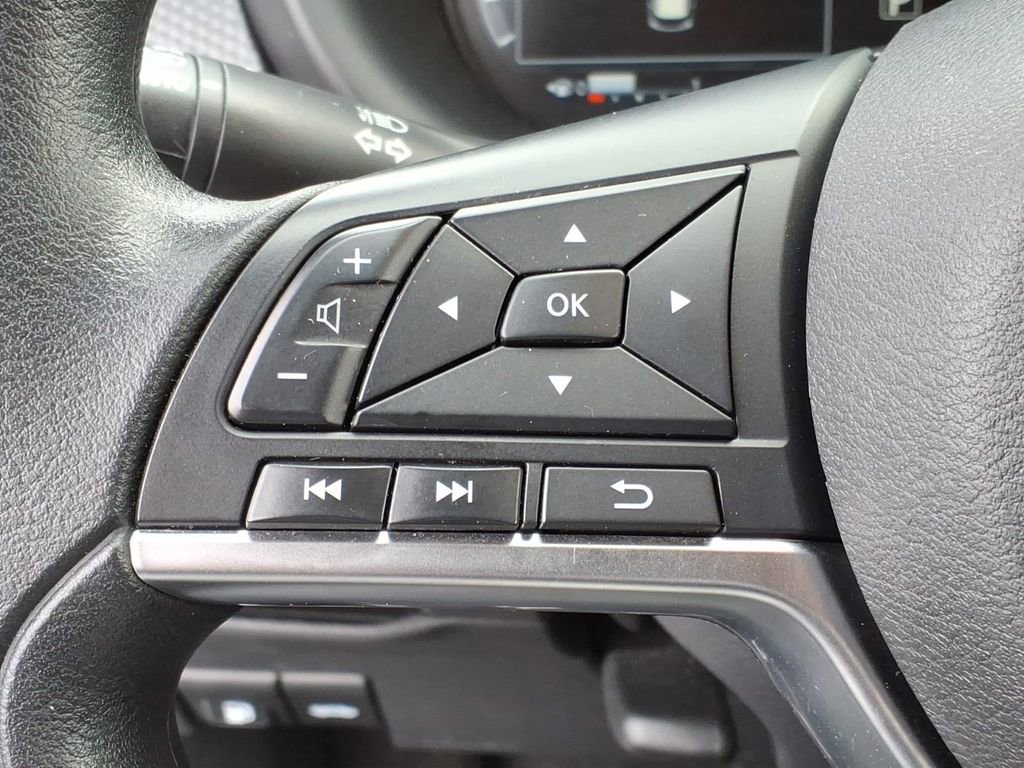 Certified 2023 Nissan Kicks SV FWD image 18