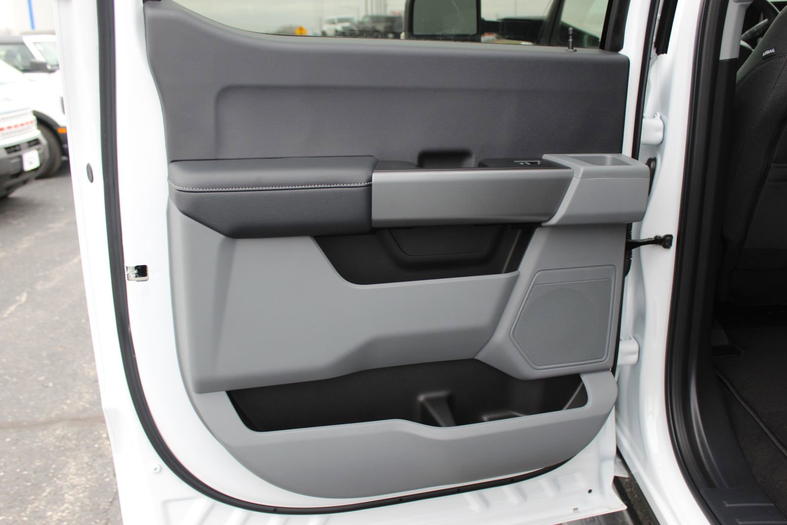 New 2026 Ford F350 XLT w/ FX4 Off-Road Package image 19