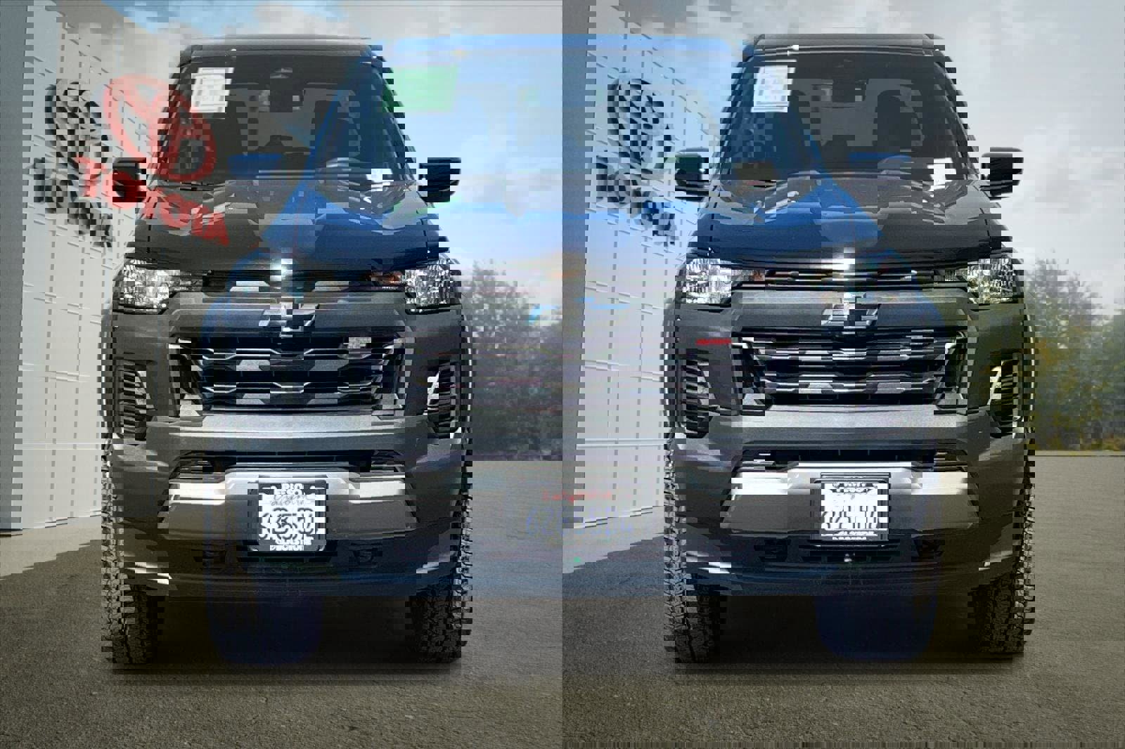 Used 2024 Chevrolet Colorado Trail Boss w/ Advanced Trailering Package image 8