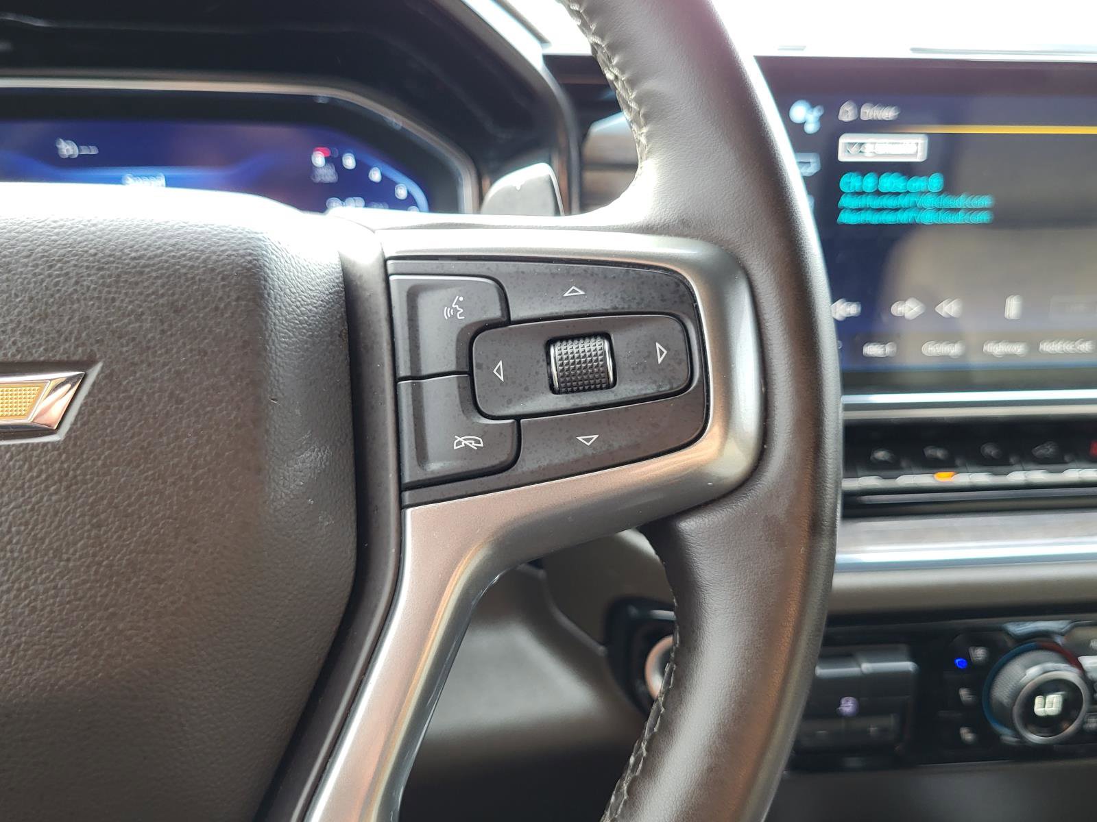 Used 2023 Chevrolet Silverado 1500 LTZ w/ Z71 Off-Road Package image 22