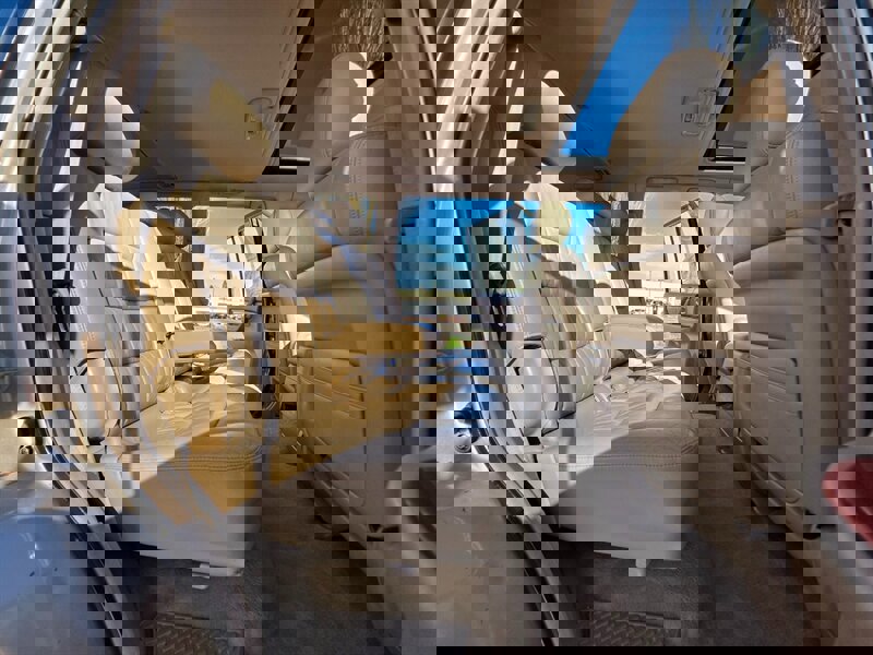 Used 2000 Lexus LX 470 4WD image 16