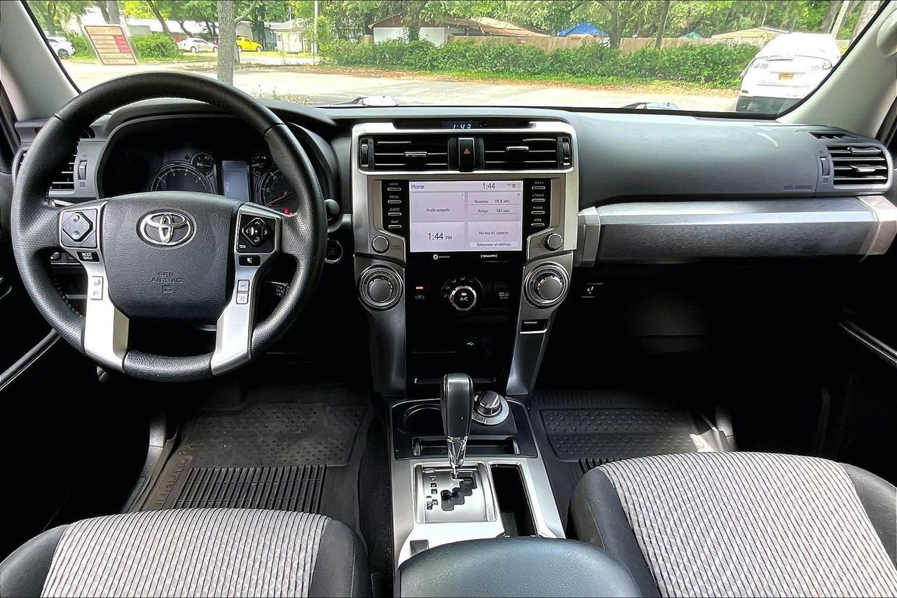 Used 2022 Toyota 4Runner SR5 AWD/4WD image 7