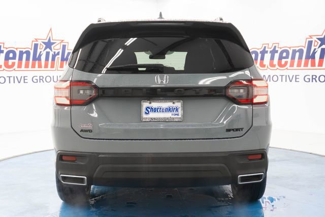 Certified 2023 Honda Pilot Sport image 6