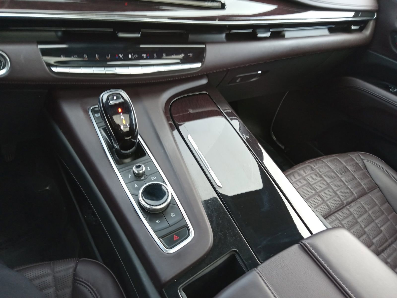 Used 2021 Cadillac Escalade Sport Platinum image 14