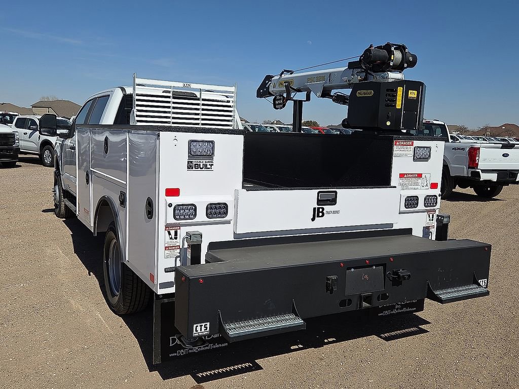 New 2026 Ford F350 XL w/ XL Chrome Package image 3