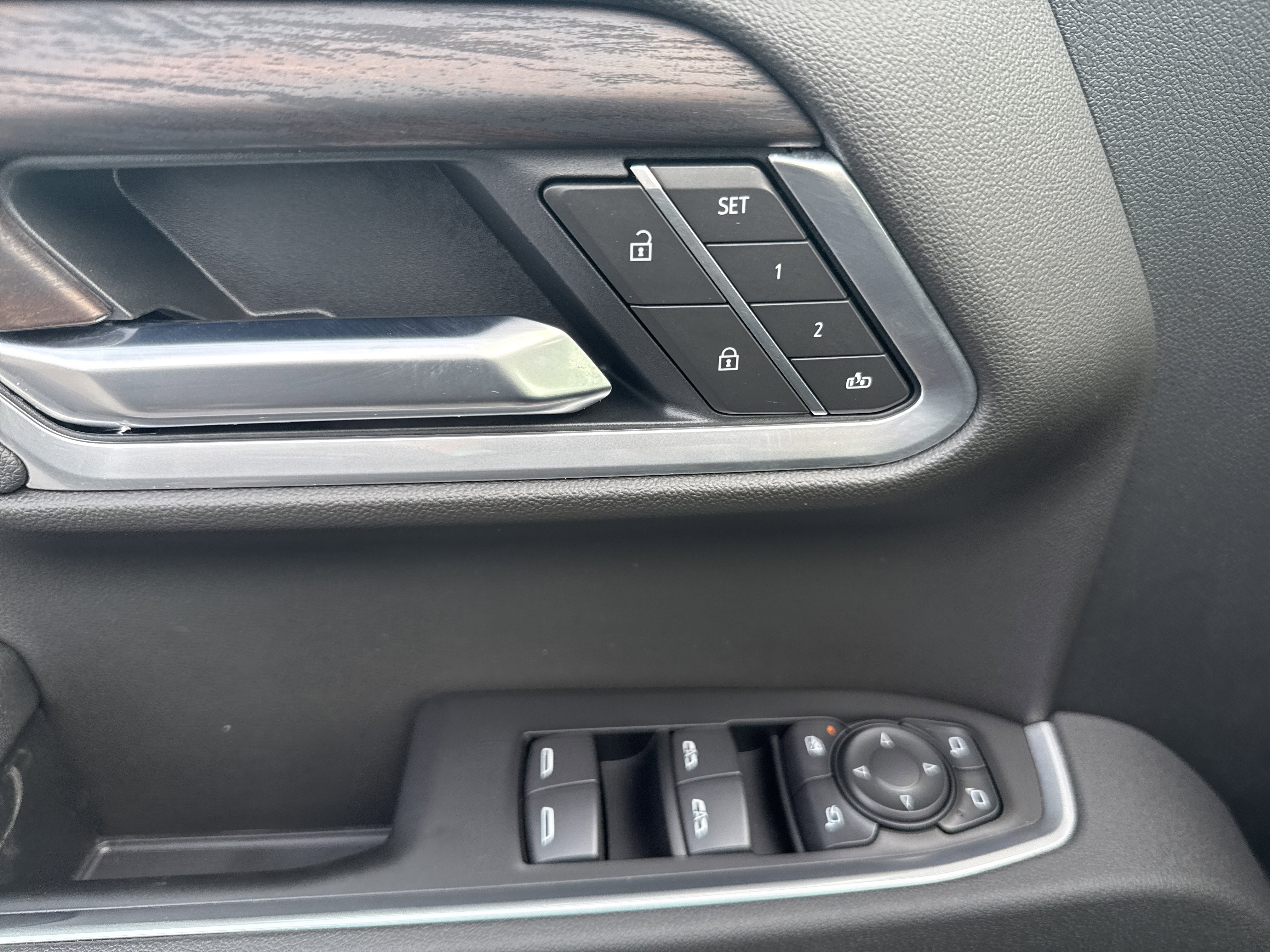 New 2026 GMC Sierra 1500 SLT w/ SLT Premium Plus Package image 17