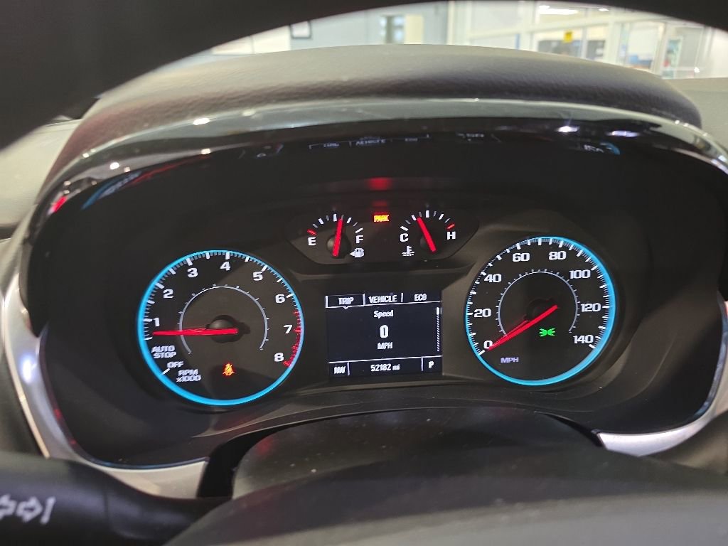 Used 2021 Chevrolet Traverse LS FWD image 17
