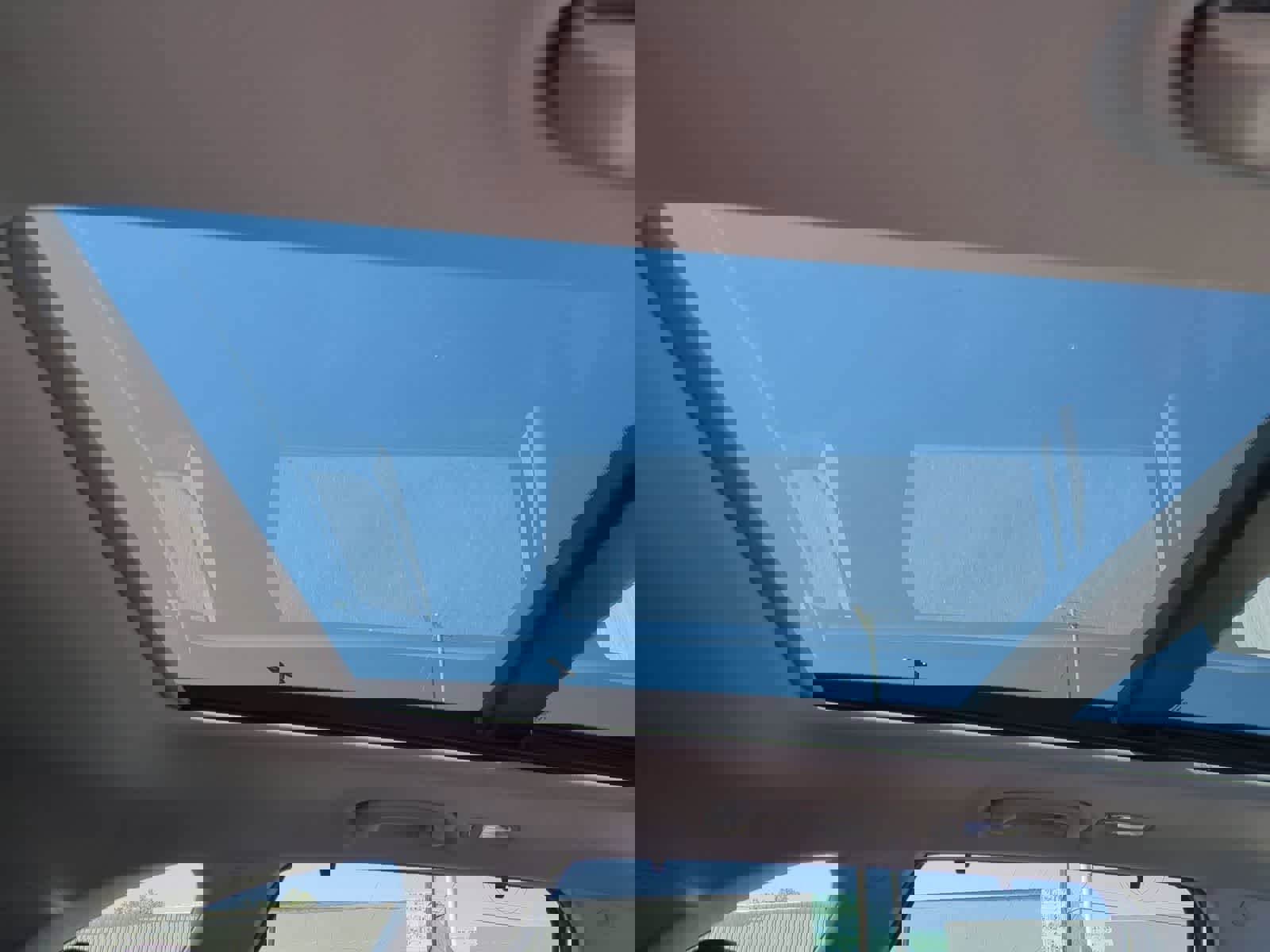 Used 2017 Kia Sorento SX image 22