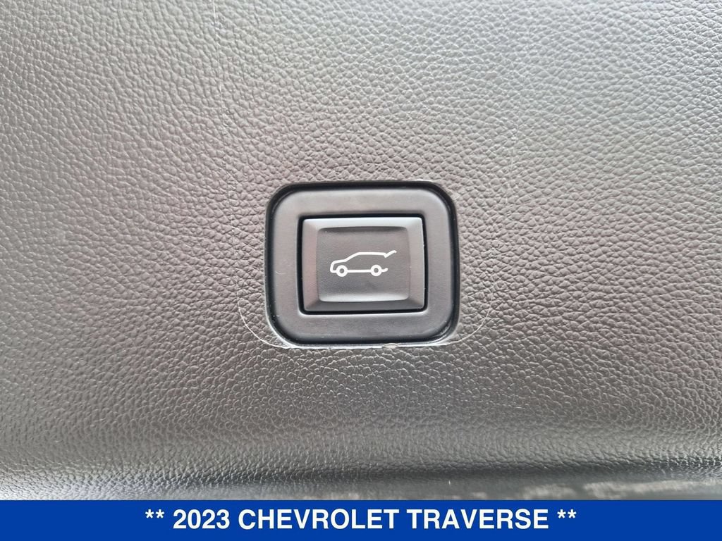 Used 2023 Chevrolet Traverse LT w/ LT Premium Package AWD/4WD image 37