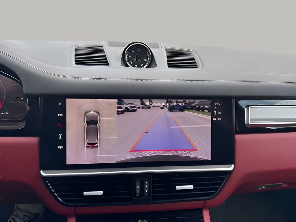 Used 2023 Porsche Cayenne Turbo S image 36