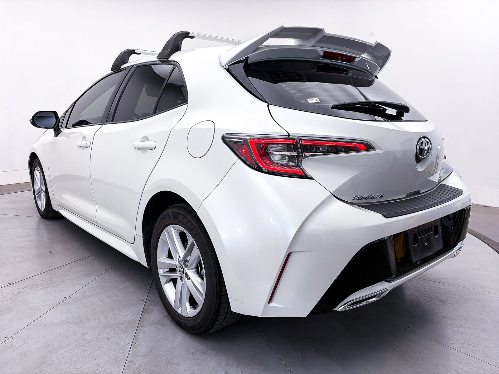 Used 2020 Toyota Corolla SE w/ Protection Package FWD image 11