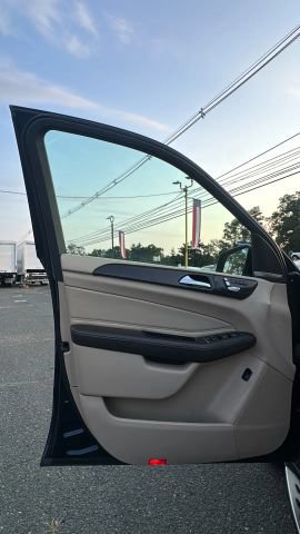 Used 2017 Mercedes-Benz GLS 450 4MATIC image 9