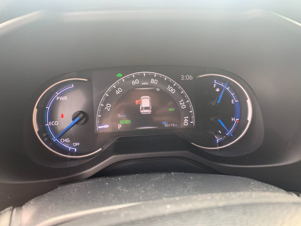Used 2021 Toyota RAV4 XSE w/ XSE Grade Weather Package image 31