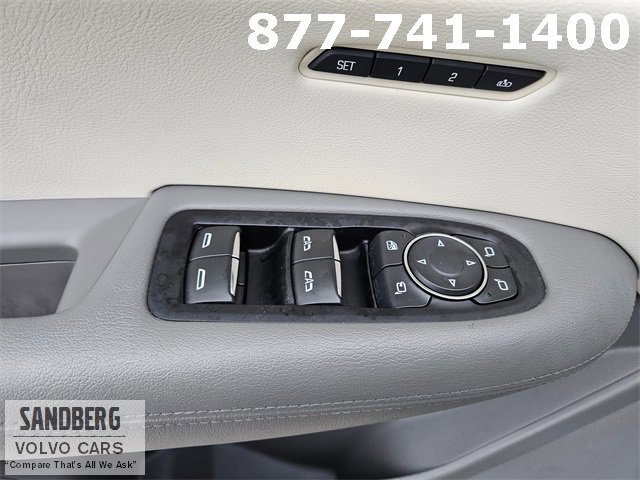 Used 2017 Cadillac XT5 Luxury w/ Driver Awareness Package image 18